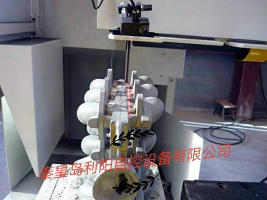 半自动精铸件切割机华丽上市